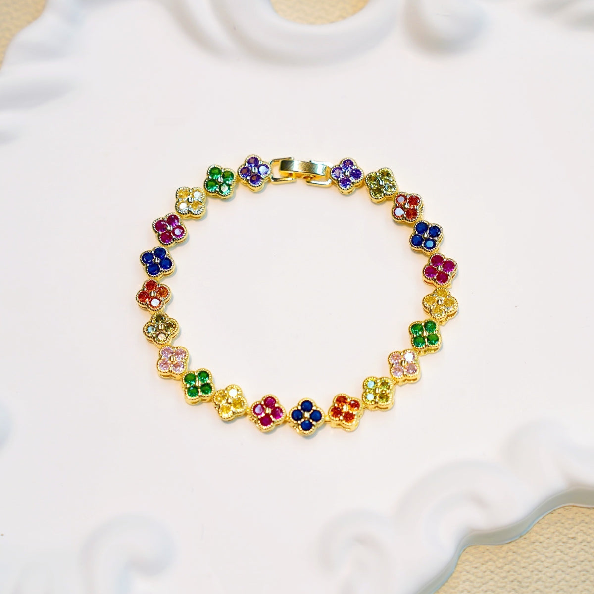 Elegant Petal Flower Bracelet for Women Dainty Luxe Everyday Jewelry product image