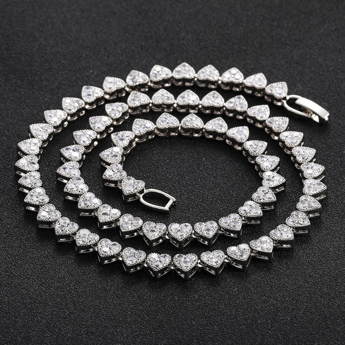 Hip Hop Minimalist Heart Tennis Chain Alloy Necklace for Men and Women