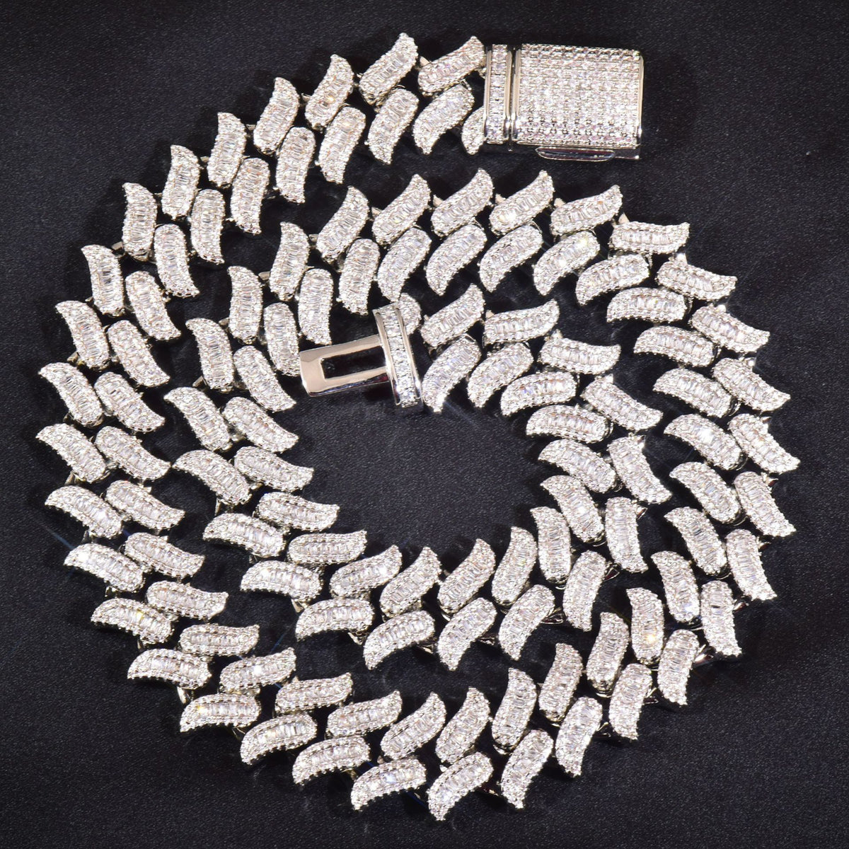 Iced Out Lock Pendant Chain product image