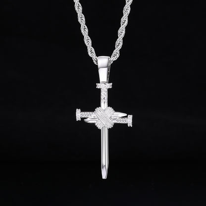 Iced Out Cross Pendant Necklace for Men and Women – Vintage Punk Hip Hop Chain in Gold or Silver Tone