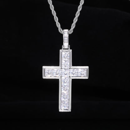 Iced Out Cross Pendant Necklace for Men and Women – Vintage Punk Hip Hop Chain in Gold or Silver Tone