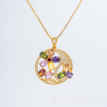 Vintage Teardrop Floral Pendant Necklace for Women Elegant Statement Jewelry