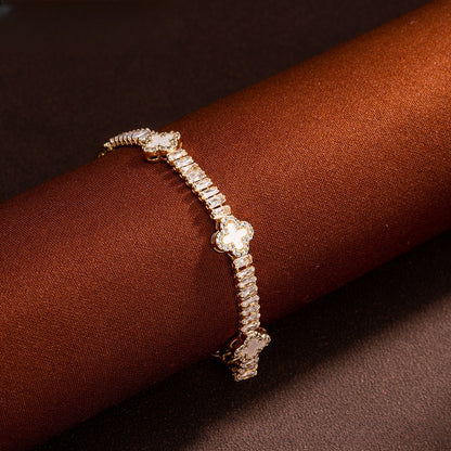 Elegant Clover Charm Bracelet for Women Trendy Everyday Statement Jewelry