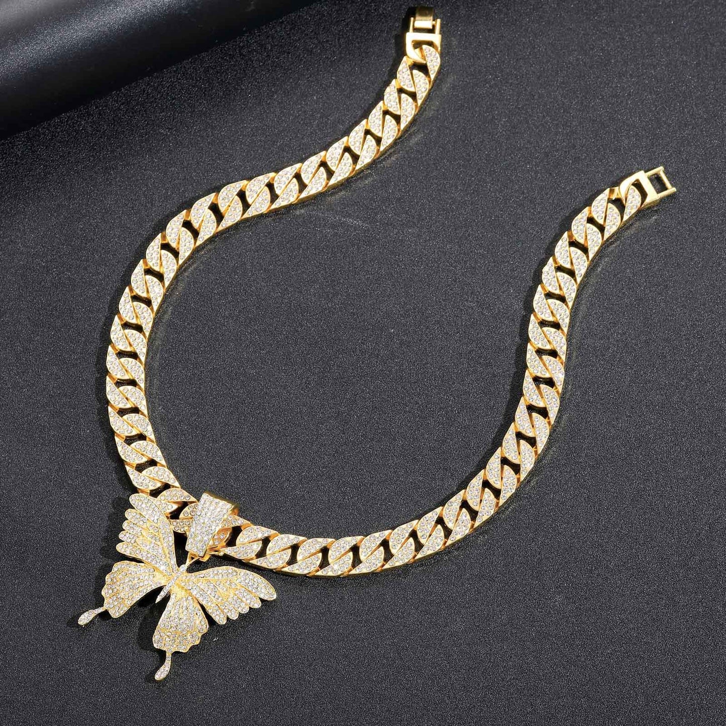Hip Hop Punk Butterfly Cuban Link Alloy Pendant Necklace for Men and Women