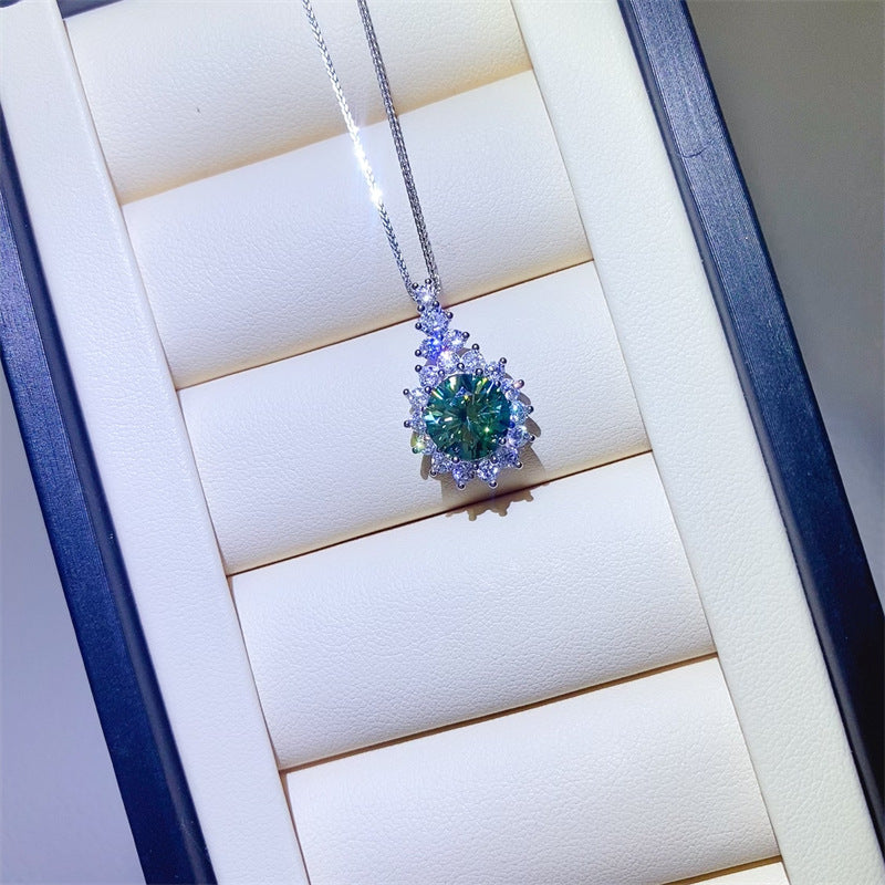 Green Round Halo Pendant Necklace for Women, U-Shaped Sparkle Clavicle Chain Gift Jewelry product image