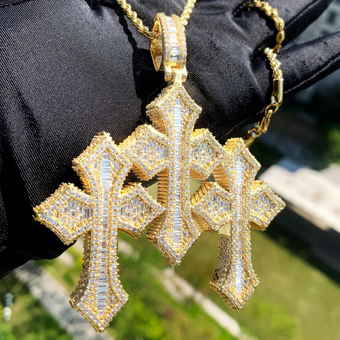 Unisex Iced Cross Pendant Necklace