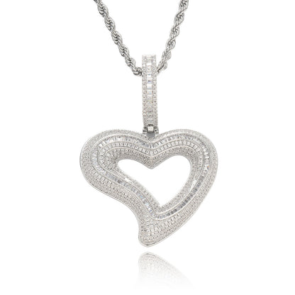Hip Hop Light Luxury Heart Cubic Zirconia Pendant Necklace for Men and Women