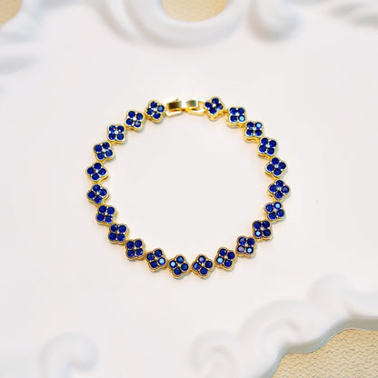 Elegant Petal Flower Bracelet for Women Dainty Luxe Everyday Jewelry
